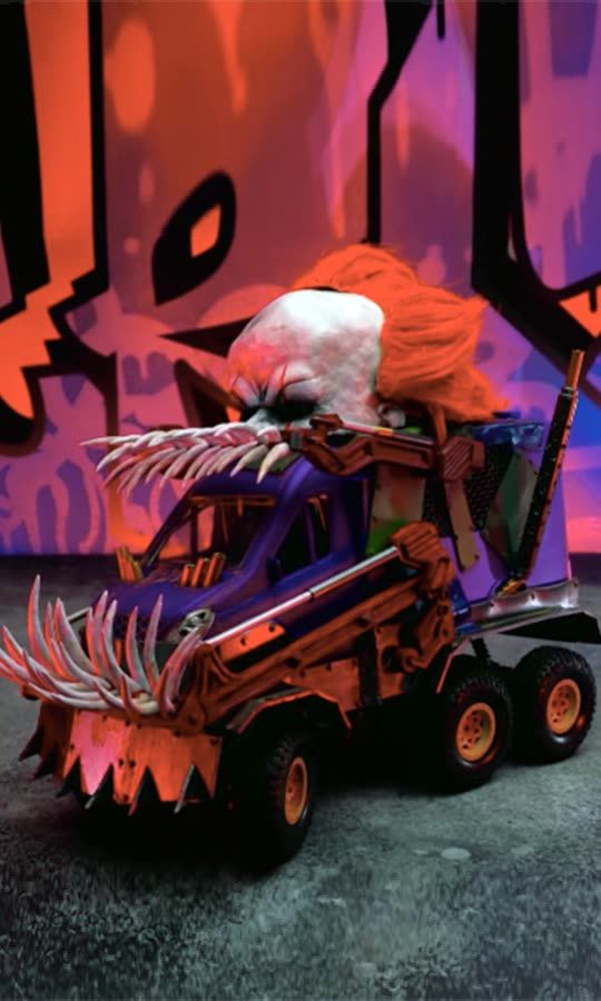Spooky season is here! Try this DIY creepy clown truck