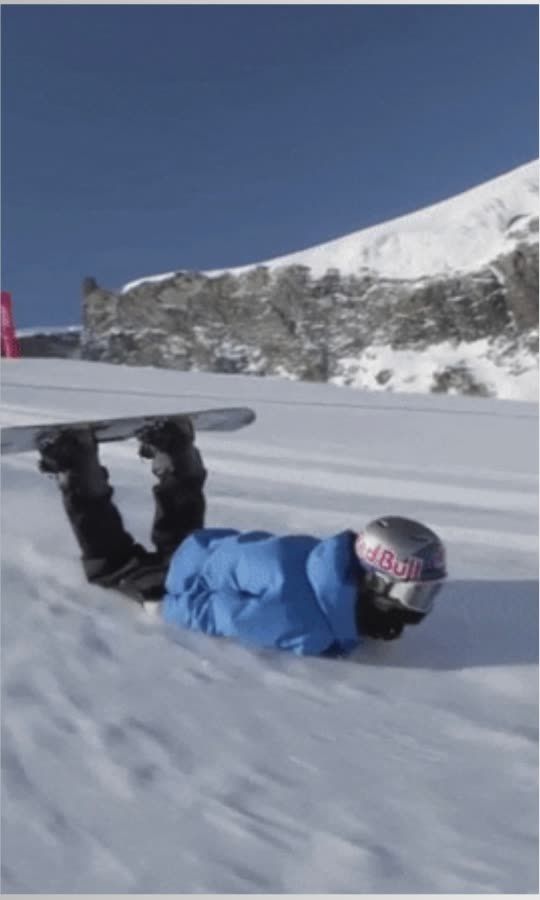 Sienna Mae's Embarrassing  Snowboard Fail