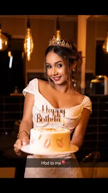 Mari Aminah (@mari_aminah) | Snapchat Stories, Spotlight & Lenses