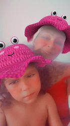 Preview for a Spotlight video that uses the Pink Knitted Hat Lens