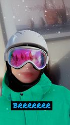 Preview for a Spotlight video that uses the Snowboarder  Lens