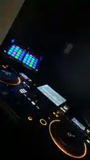Get an exclusive behind-the-scenes look at سيف DJ's professional setup, featuring a high-end controller with illuminated pads and glowing jog wheels. Watch as he demonstrates real-time beat mixing, track scratching, and seamless transitions during a live performance. This immersive view into his workflow offers valuable insights for aspiring DJs looking to elevate their skills. by @djsefo with original sound
