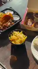 Watch as a chef demonstrates the perfect way to prepare loaded cheese fries, starting with golden french fries and finishing with a generous pour of melted orange cheese sauce. This quick and easy method reveals the secrets behind restaurant-quality comfort food. by @sandshawarma with original sound