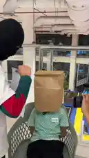 شاهد تفاعلًا مثيرًا في مغامرة فريدة داخل مركز الترفيه المغنا! يشارك طفل في تحديات تفاعلية مع شخصية ملثمة، حيث يتم إعطاؤه مهام وتحديات صوتية ومرئية. من خلال هذه التجارب الممتعة، يُظهر المحتوى طبيعة الألعاب التفاعلية والتحديات التي تقدمها منصات الترفيه الحديثة، مما يجعله مثاليًا للمشاهدين الباحثين عن محتوى ترفيهي مميز. by @gioco_23 with Original Sound by gioco_23
