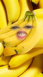 Preview for a Spotlight video that uses the bananas Lens