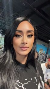 Kat Moore 🐱 (@katyvettee) | Snapchat Stories, Spotlight & Lenses