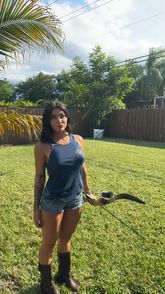 Emjay Rinaudo (@emjayplays) | Snapchat Stories, Spotlight & Lenses