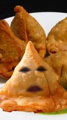 Preview for a Spotlight video that uses the samosa Lens