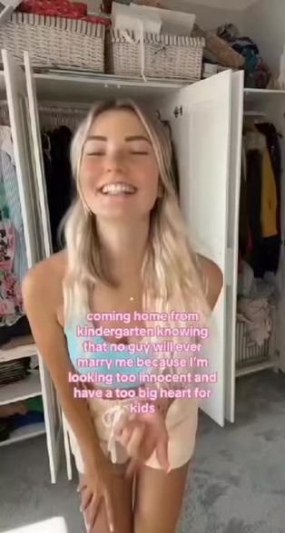 Mariella Fucila 💋 (@mariellafucila) Snapchat Stories, Spotlight & Lenses