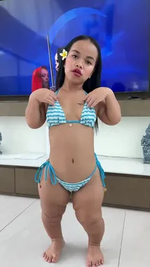 Lillymidget8 (@lillymidget8) | Snapchat Stories, Spotlight & Lenses