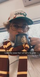 Preview for a Spotlight video that uses the Harry Potter scarf Lens