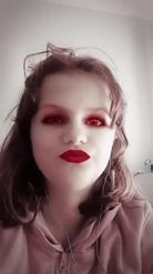 Preview for a Spotlight video that uses the Vampire Make Up Lens