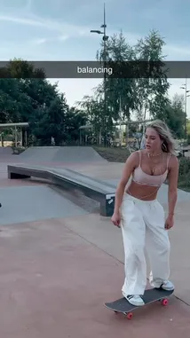 Sterre Meijer 🤍 (@surfsterre) | Snapchat Stories, Spotlight & Lenses