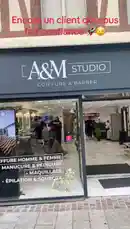 This short video takes you on a quick tour of two businesses that clearly value their customers. We start at A&M Studio, a modern coiffeur and barber shop, showcasing its stylish interior and customer feedback stations. The scene then shifts to Palme d'Or, a charming restaurant with classic French decor, highlighting a satisfied customer experience. It's a snapshot of local business excellence. by @amh-boost with amh-boost by Original Sound