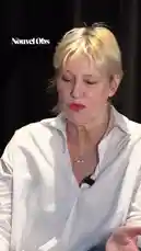 Dans cette interview exclusive pour Le Nouvel Obs, la journaliste et productrice Mai'tena Biraben aborde le problème de la représentation masculine de l'autisme dans les médias. Elle souligne que, comme dans d'autres domaines, les femmes sont invisibilisées et que leur expérience est souvent réduite à une vision stéréotypée, passant par l'enfant garçon qui se balance jusqu'au jeune adulte doué. Son témoignage met en lumière les préjugés persistants et l'importance de reconnaître la diversité des parcours autistes chez les femmes. by @lenouvelobs with Original Sound by lenouvelobs