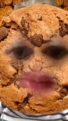 Preview for a Spotlight video that uses the Choco Chip Cookies Lens