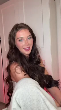 Stella Francis (@stellaxfranciss) | Snapchat Stories, Spotlight & Lenses