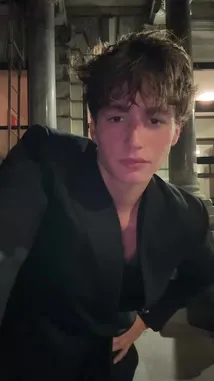 Bach (@bachbuquen) | Snapchat Stories, Spotlight & Lenses