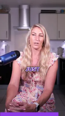 Courtney Talks (@courtney_talks) Snapchat Stories, Spotlight & Lenses