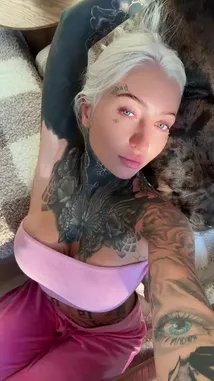 badxlucy (@badxlucy) | Snapchat Stories, Spotlight & Lenses