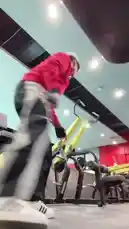 Watch Inam Sultan demonstrate a focused upper body workout using a weight machine in a modern gym. This clip captures her form and technique during a strength training session, providing viewers with a glimpse into her fitness regimen. by @by.sul with by.sul by Contains: This Is The Life - Amy Macdonald