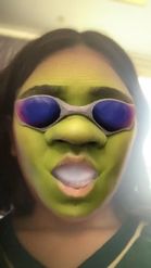 Preview for a Spotlight video that uses the Shrek Cool Glasse Lens