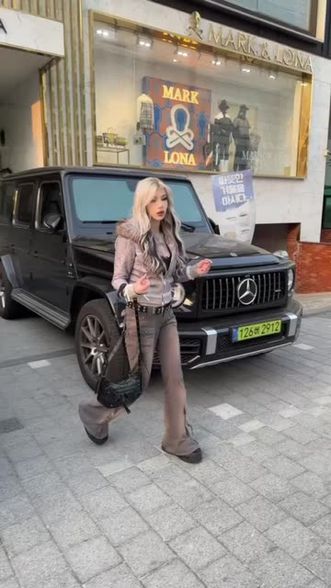 Sine Madelen (@maddysine) Snapchat Stories, Spotlight & Lenses