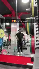 Watch Inam Sultan share a glimpse into her fitness journey as she prepares for a workout session in a well-equipped gym. From adjusting her gear to focusing on her routine, this authentic look into her daily life showcases dedication and motivation. by @by.sul with by.sul by Contains: Darkman (Full Range Mix) - Nana & Booya Family