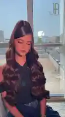 Watch as Aljawharah Artist 💄 demonstrates a beautiful high ponytail hairstyle. The model elegantly transitions from loose, voluminous waves to a sleek, high ponytail, showcasing the artist's skill. This stylish transformation is perfect for those seeking inspiration for their next salon visit. by @aljawharah_art with Original Sound by aljawharah_art