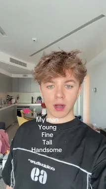 Liam Leigh (@liamleigh) | Snapchat Stories, Spotlight & Lenses