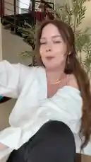 In this candid and humorous video, German social media personality Iman Sophie Koloff opens up about several everyday situations that she finds incredibly embarrassing. From getting pedicures to honking her car horn, she shares her personal quirks and anxieties in a relatable way. This self-aware confession is perfect for fans of lifestyle vlogs and anyone who enjoys watching influencers discuss their genuine, sometimes awkward, experiences. by @imsemdiary with Original Sound by imsemdiary