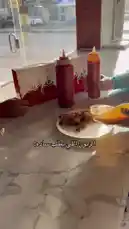 Watch as a skilled chef at الرمــــــــال-restaurant demonstrates the art of assembling a delicious Arabic kebab wrap. From preparing the flatbread to adding succulent grilled meat and fresh toppings, this quick tutorial shows you how to create a mouthwatering meal at home. Perfect for food lovers looking to master Middle Eastern cuisine. by @sandshawarma with Original Sound by sandshawarma