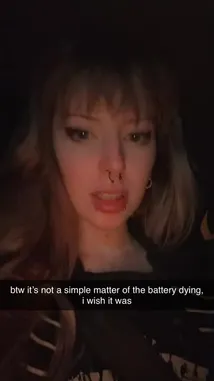 dee (@decayingpeach) | Snapchat Stories, Spotlight & Lenses