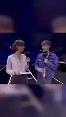 This video captures a pivotal moment in esports. It features commentators analyzing the unexpected success of the team 'Spookz,' whose player 'Oatley' has been a long-time fan favorite. The footage cuts between the energetic commentary and intense gameplay of the players, highlighting their calm demeanor under pressure and the excitement surrounding Oatley finally revealing his face to fans after a successful run. This narrative of surprise, perseverance, and celebration is central to the video's story. by @oatleyfn with Original Sound by oatleyfn