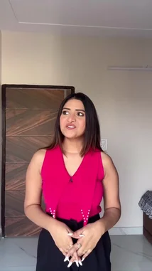 rashika dobriyal (@r_dobriyal21) | Snapchat Stories, Spotlight & Lenses