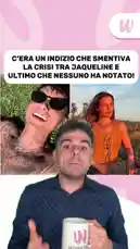 In this Webboh.it analysis, a host discusses a recent 'clue' suggesting tension between Italian influencers Jaqueline and Ultimo. The segment features photos of the couple, including one where Ultimo wears a bracelet, which the host implies may be significant. The video aims to uncover details about their relationship status. by @webboh.it with Original Sound by webboh.it