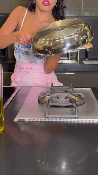 Nataly Ospina (@natalieyospina) | Snapchat Stories, Spotlight & Lenses