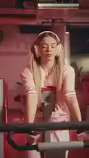 Watch Emma 🎀 get her workout on in a stylish pink outfit and headphones. This energetic gym session captures her dedication to fitness, showcasing various exercises and moments of focus. It's a perfect blend of motivation and personal style. by @emmaaamusic with original sound