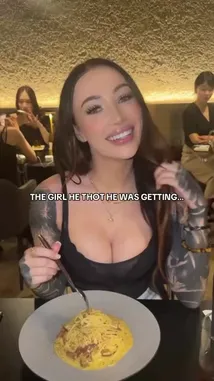 Willow Harper 💙🤍 (@willlowharper) | Snapchat Stories, Spotlight & Lenses