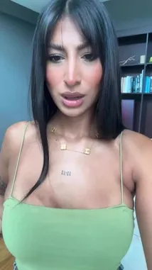 Cata Quintero (@catabrunette) | Snapchat Stories, Spotlight & Lenses