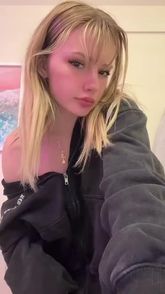 Ava Reyes (@avaxxreyes) Snapchat Stories, Spotlight & Lenses