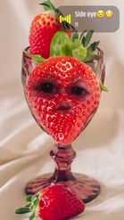 Preview for a Spotlight video that uses the Strawberry Dessert Lens