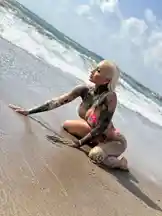 badxlucy (@badxlucy) | Snapchat Stories, Spotlight & Lenses