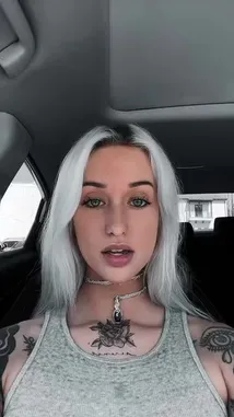 Essie Bone (@itbabyessie) | Snapchat Stories, Spotlight & Lenses