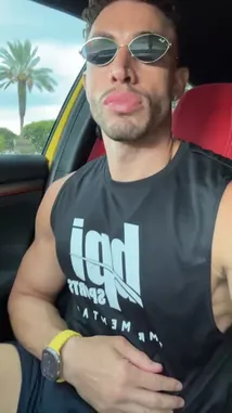Hayden Monteleone (@longaniza.papi) | Snapchat Stories, Spotlight & Lenses