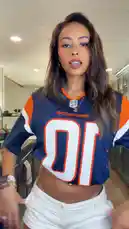 Ximena Saenz (@ximevs04) | Snapchat Stories, Spotlight & Lenses