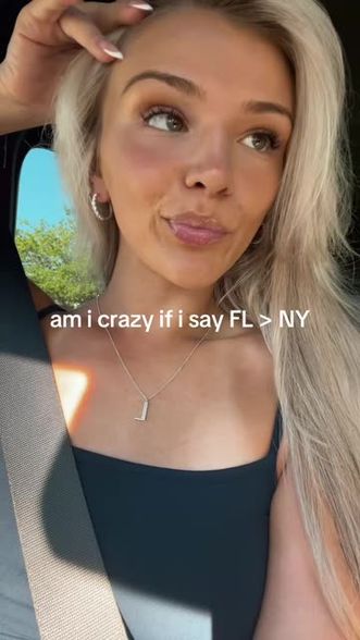 Lynda DAlessandro 🖤 (@lyndalessandro) Snapchat Stories, Spotlight & Lenses