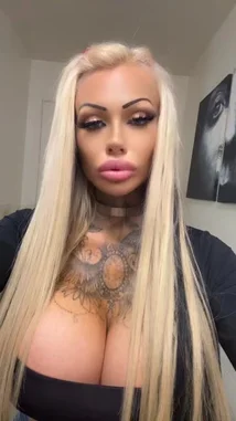 Sapphire Saint (@sapphiresaintxx) | Snapchat Stories, Spotlight & Lenses