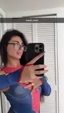 Vanessa Legrow (@flexwness) Snapchat Stories, Spotlight & Lenses