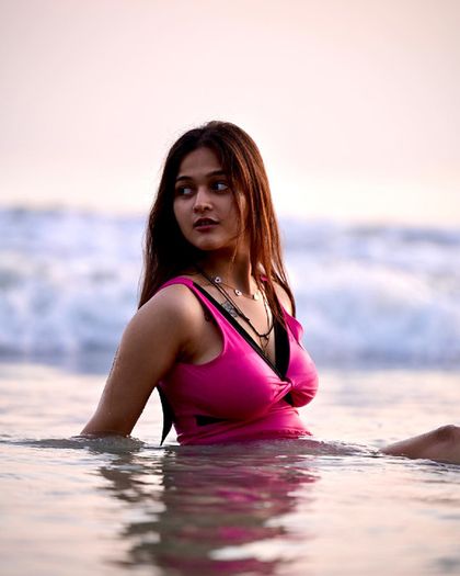 isha_98 (@isha_modi98) Snapchat Stories, Spotlight & Lenses